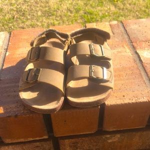 Toddler size 8 sandals
